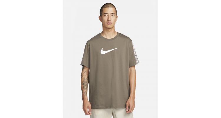 Nike Sportswear Men's Tee Brown