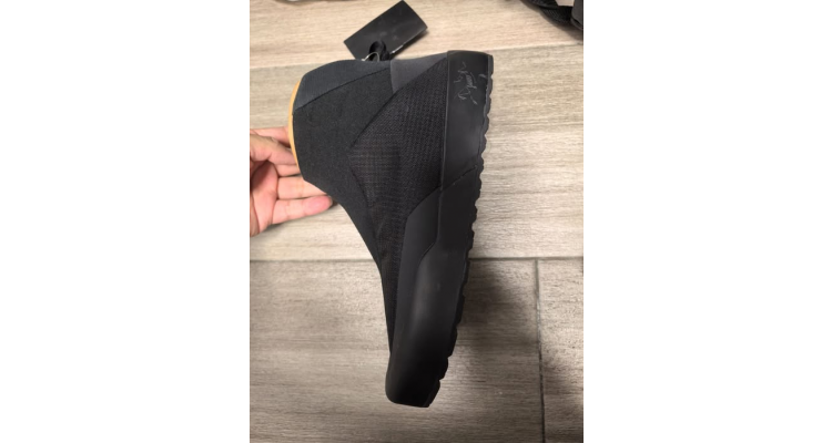 美國Ebay - Arcteryx shoe