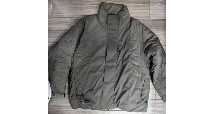 日本Amazon - Oakley ジャケットFGL PUFFER INS JACKET 4.7