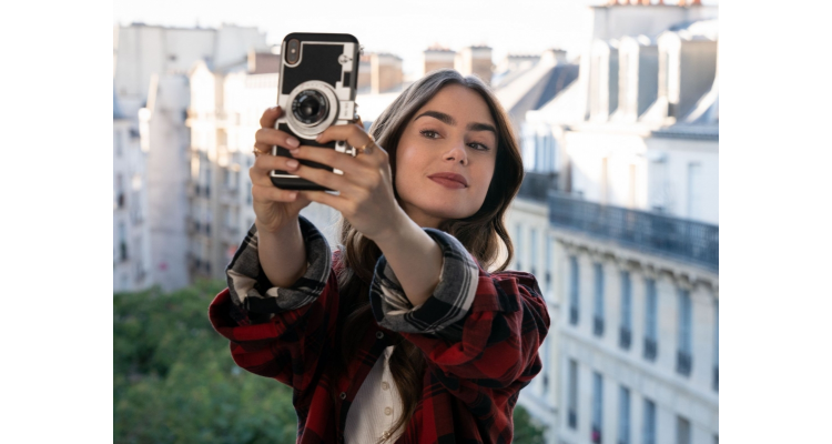 Emily in Paris 手機殼