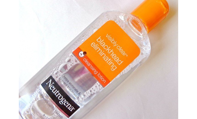 Neutrogena Blackhead Eliminating Cleansing Toner 200mL 去黑頭潔面爽膚水